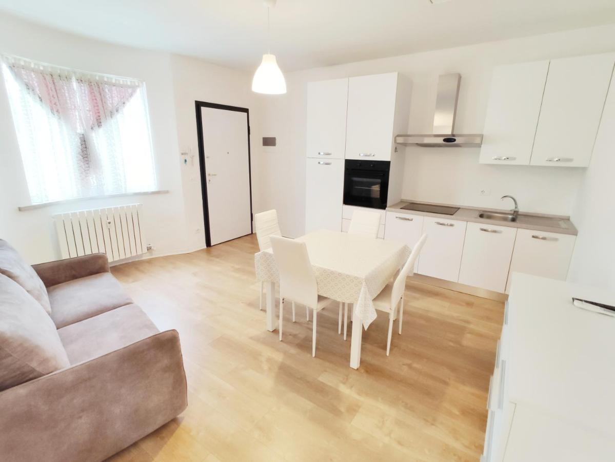 Villa De Mari Lido di Jesolo Bagian luar foto