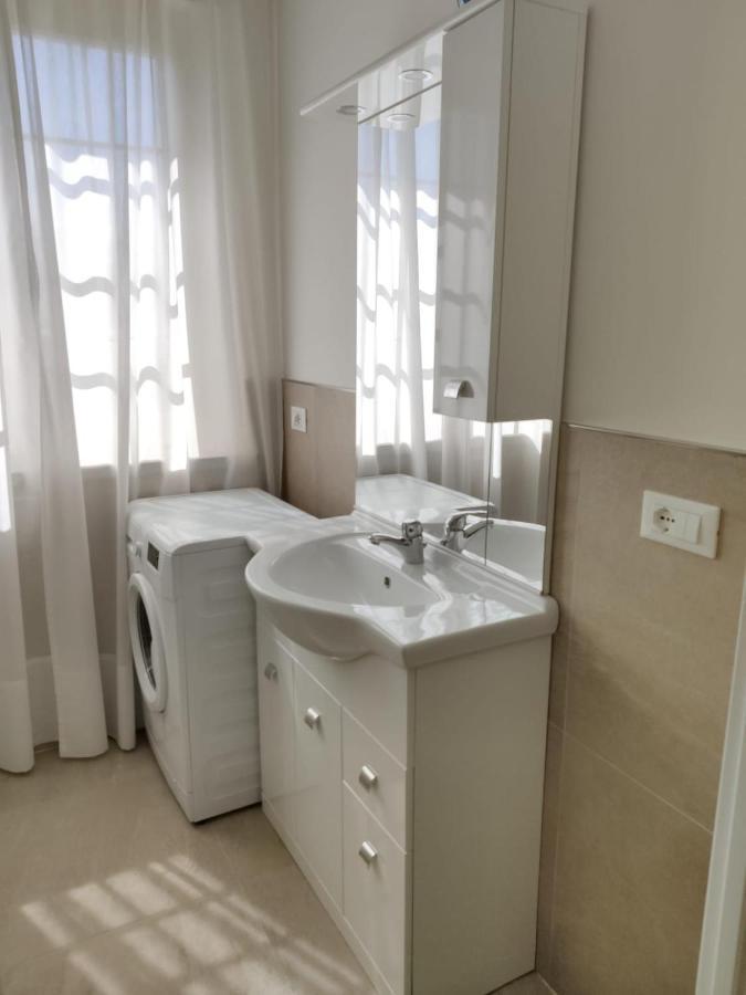 Villa De Mari Lido di Jesolo Bagian luar foto